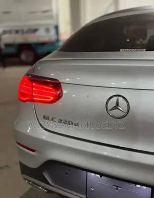 Mercedes-Benz GLC-Class 2018 Teal