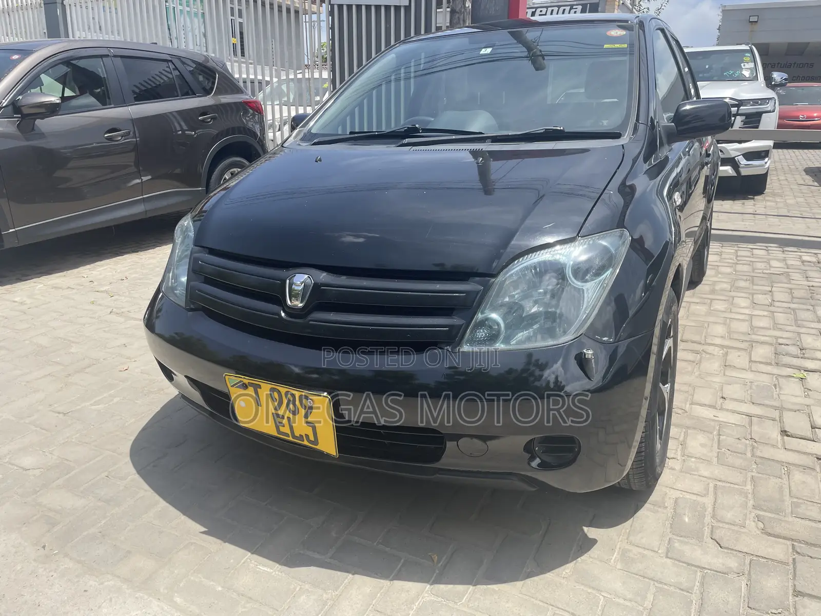 Toyota IST 2004 Black