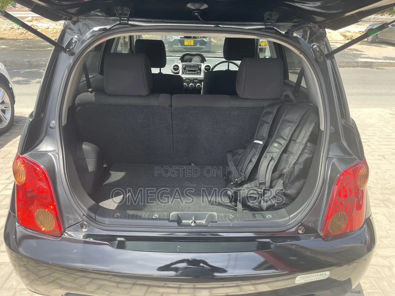 Toyota IST 2004 Black