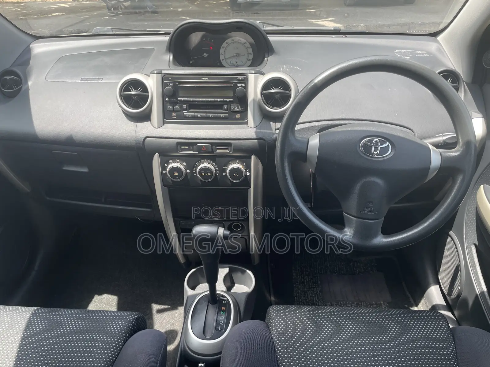 Toyota IST 2004 Black