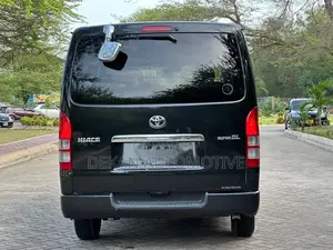 Toyota Quantum 2008 Black