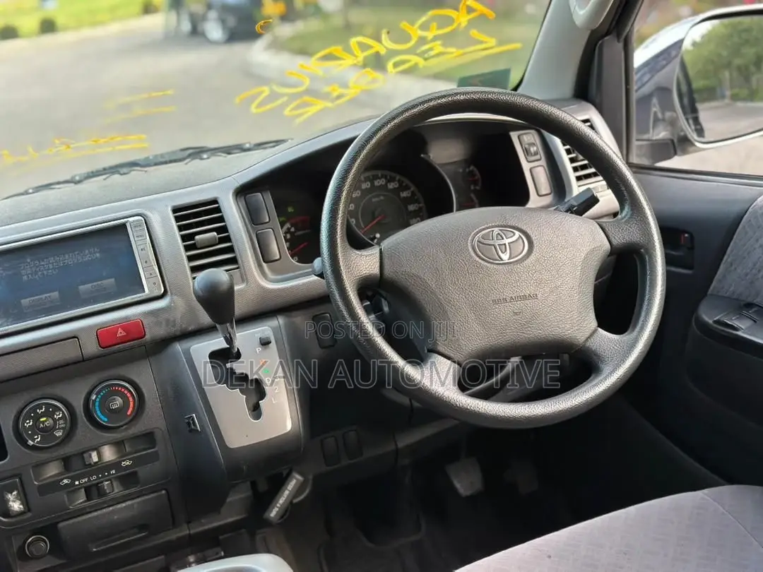 Toyota Quantum 2008 Black