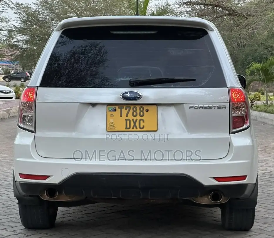 Subaru Forester 2009 White
