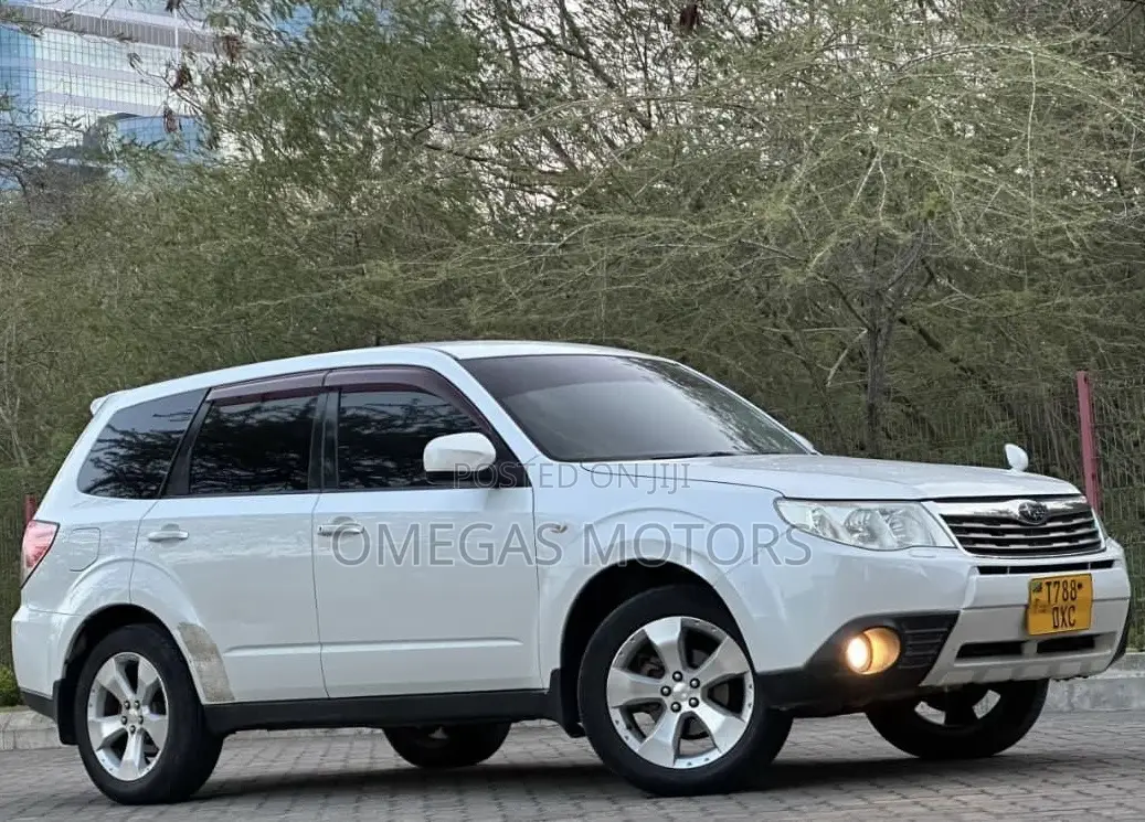 Subaru Forester 2009 White