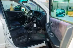 Toyota Kluger 2003 White