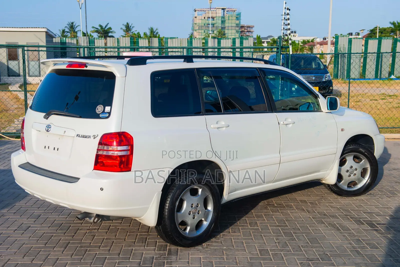 Toyota Kluger 2003 White