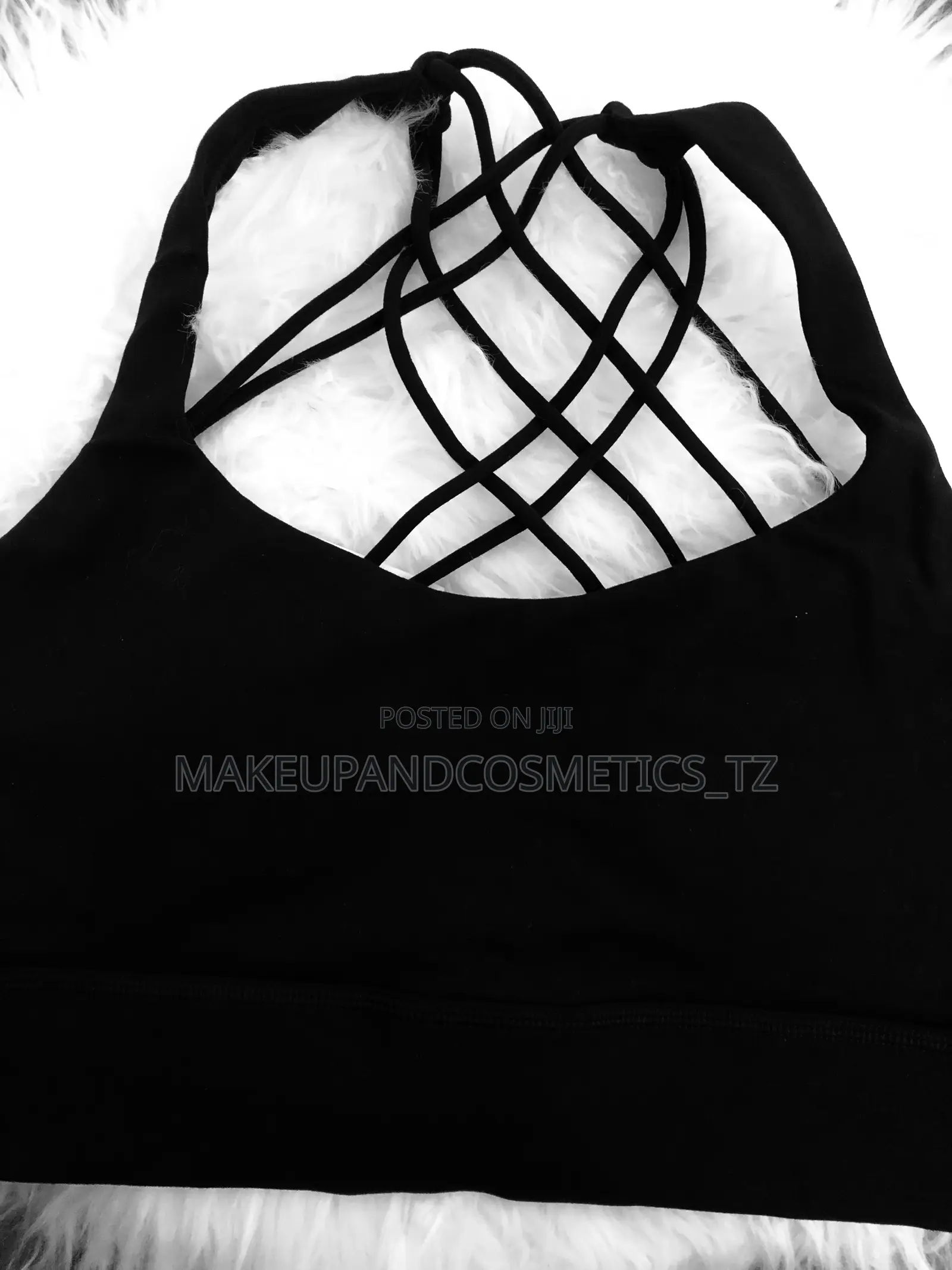 Sports Bra in Black