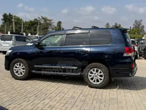 Toyota Land Cruiser 2019 Blue