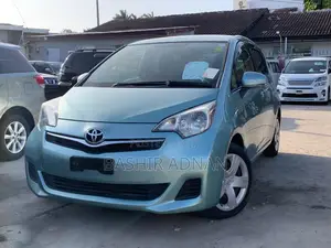 Toyota Ractis 1.3 FWD 2012 Green