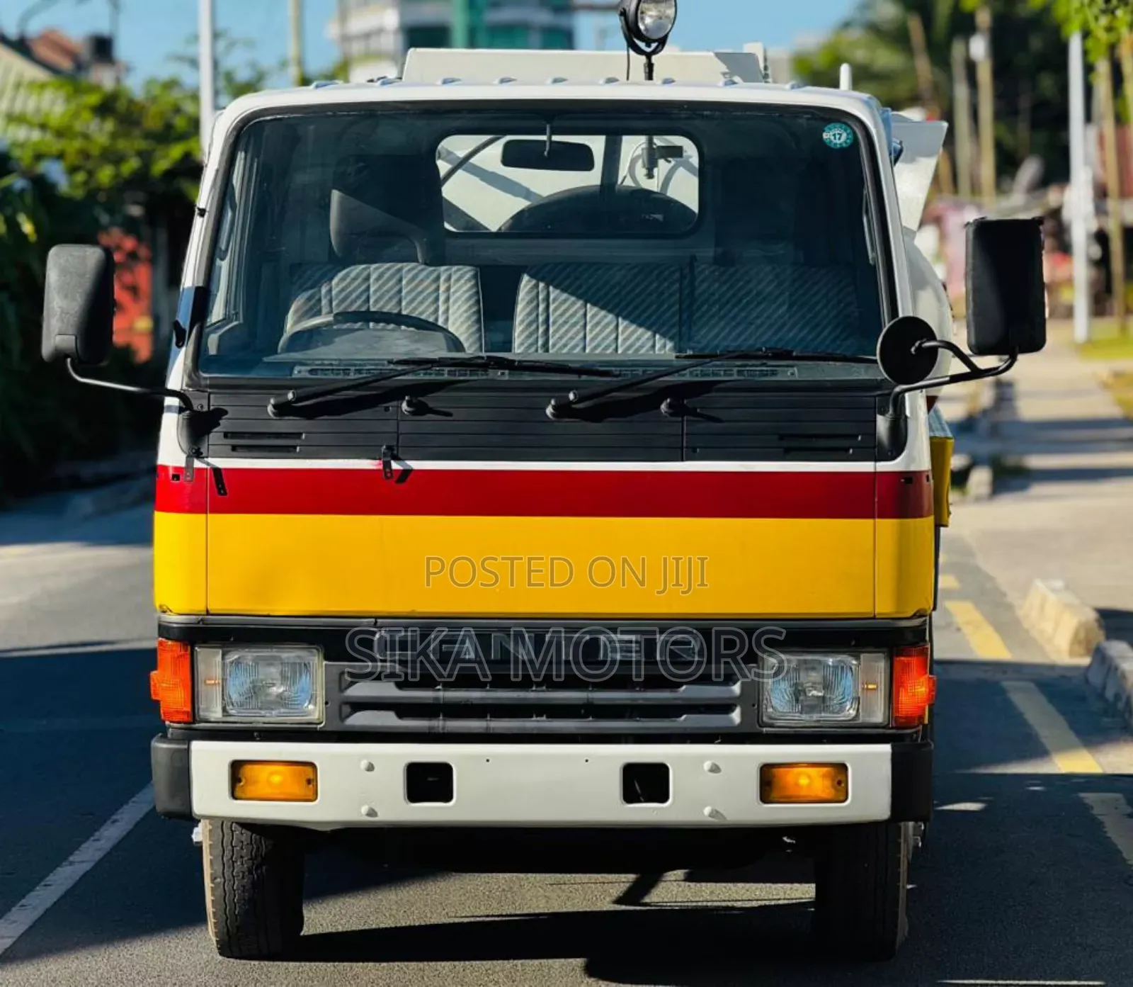Mitsubishi Mobile Fuel Tanker With Pump