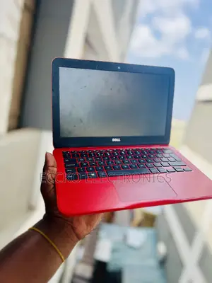 Laptop Dell Inspiron 11 3000 4GB Intel Core I3 SSD 128GB