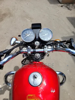 Bajaj CT 125X 2025 Red