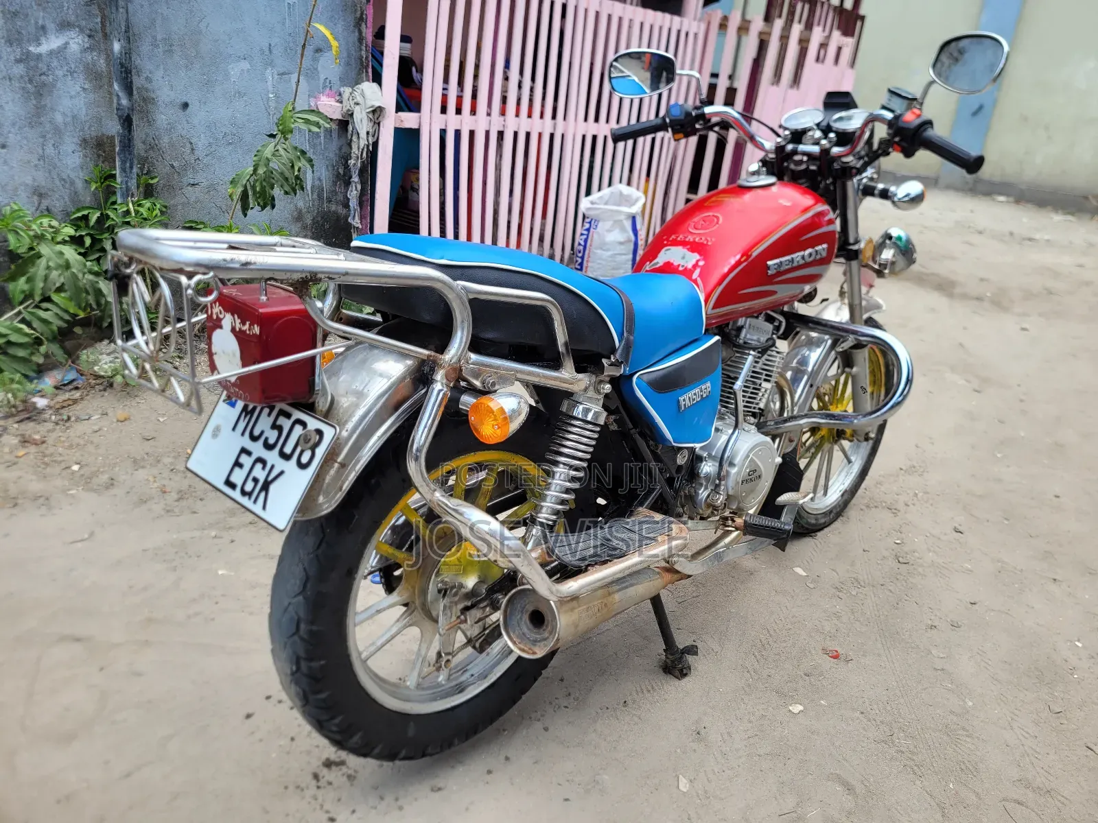 Bajaj CT 125X 2025 Red
