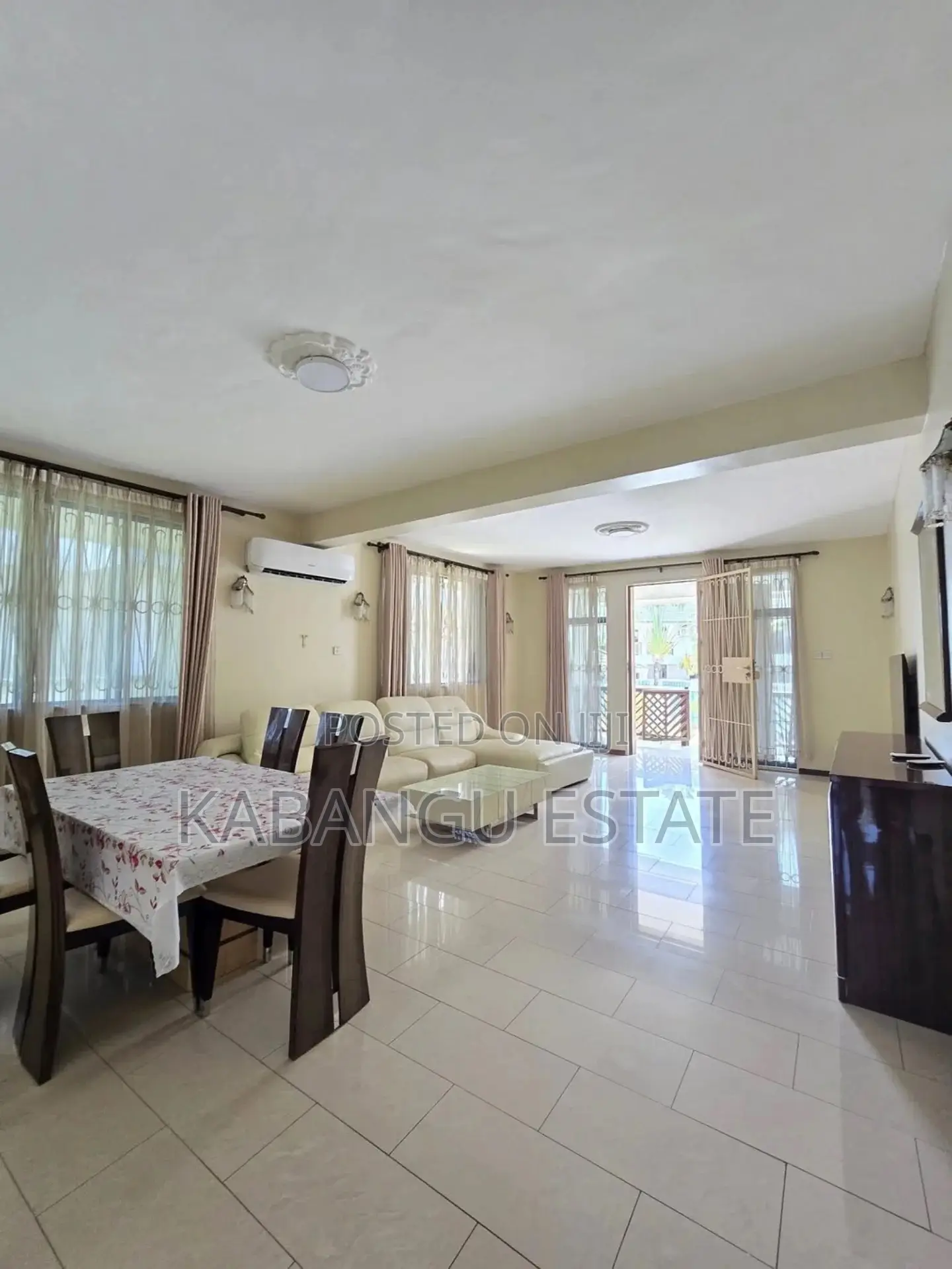 Furnished 3bdrm Villa in Masaki for rent