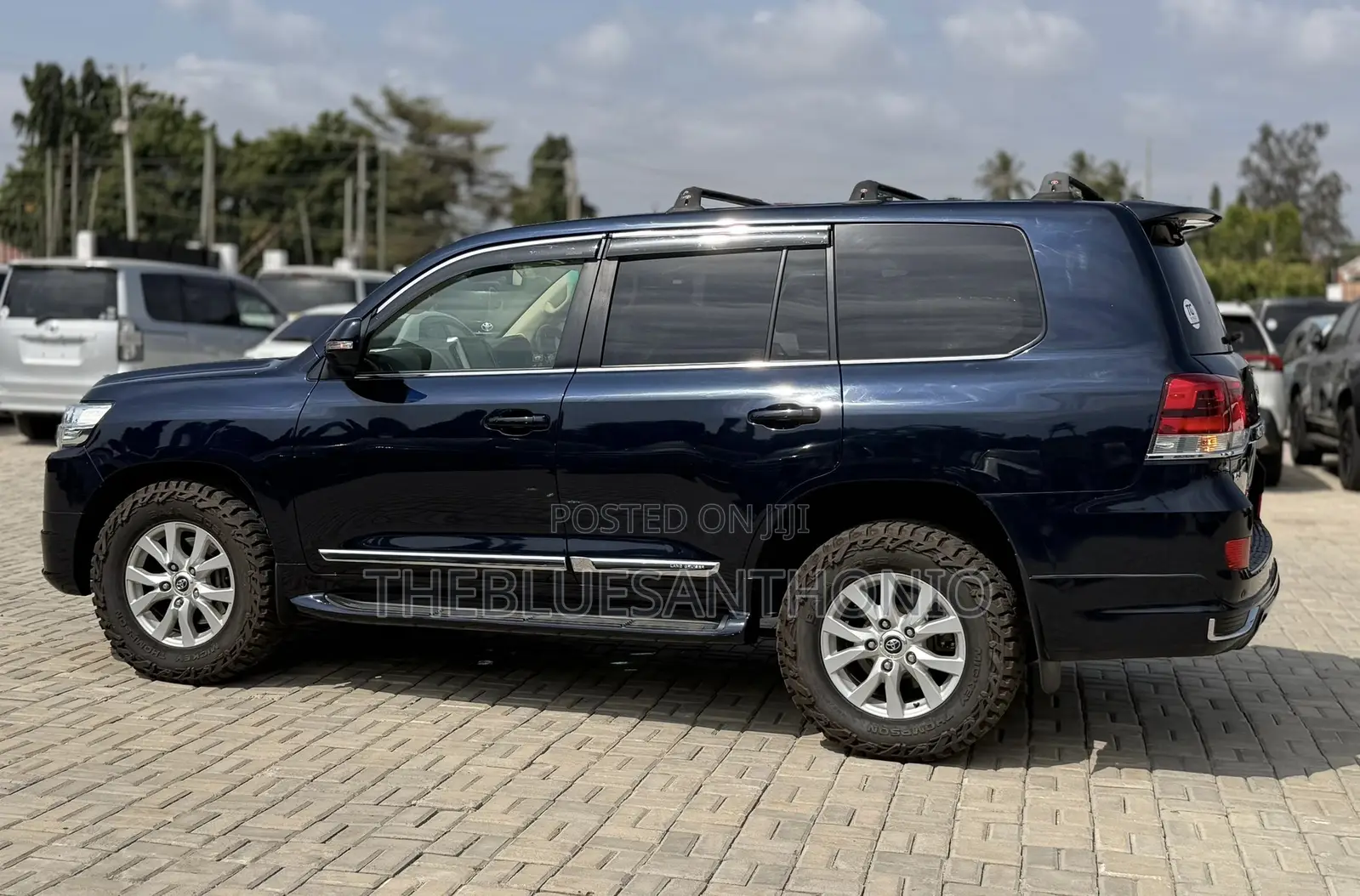 Toyota Land Cruiser 2020 Blue