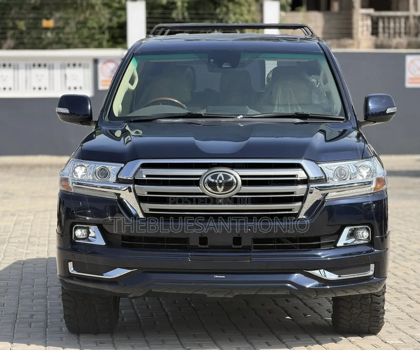 Toyota Land Cruiser 2020 Blue
