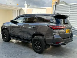 Toyota Fortuner 2019 Gray