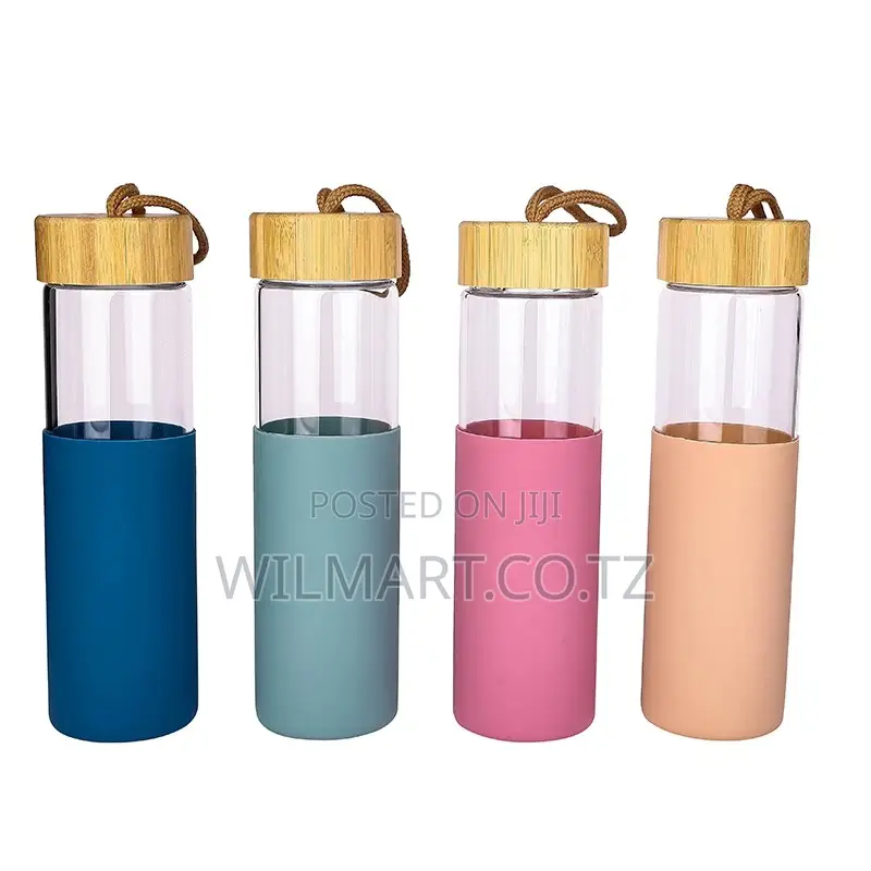 Glass 650ml Water Bottle With Bamboo Lid Cover Reusable