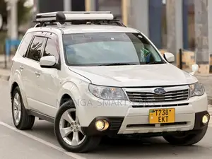 Subaru Forester 2010 White