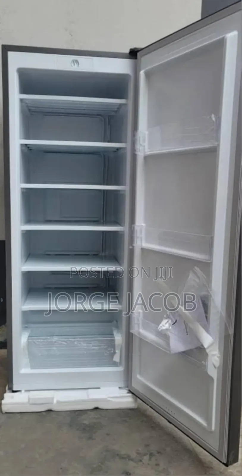 Hisense Rs-189 190litre Upright Standing Freezer.