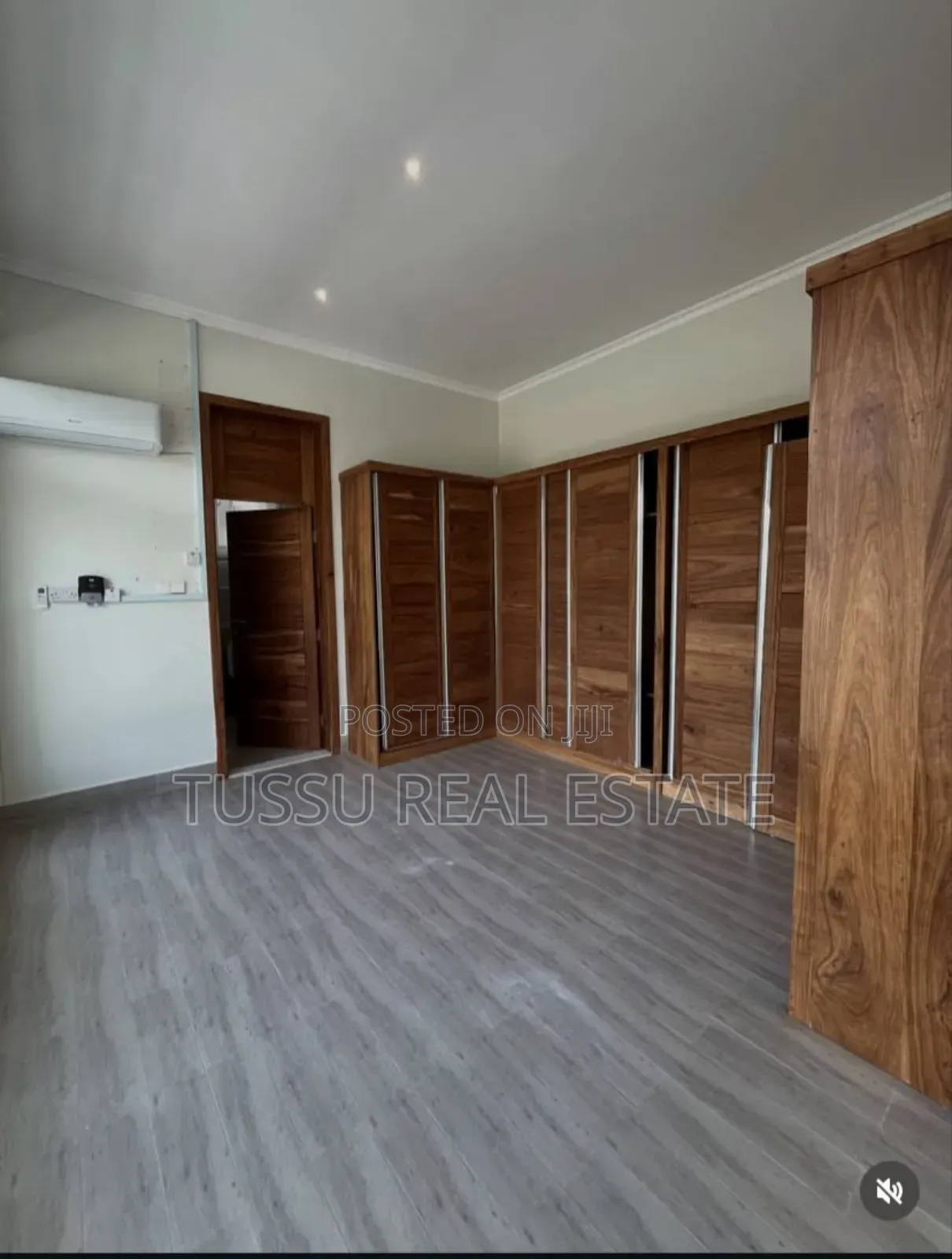6bdrm House in Oyster Bay for rent