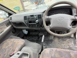 Toyota Townace(Liteace)800kg Unregistered Mpya on Sale.