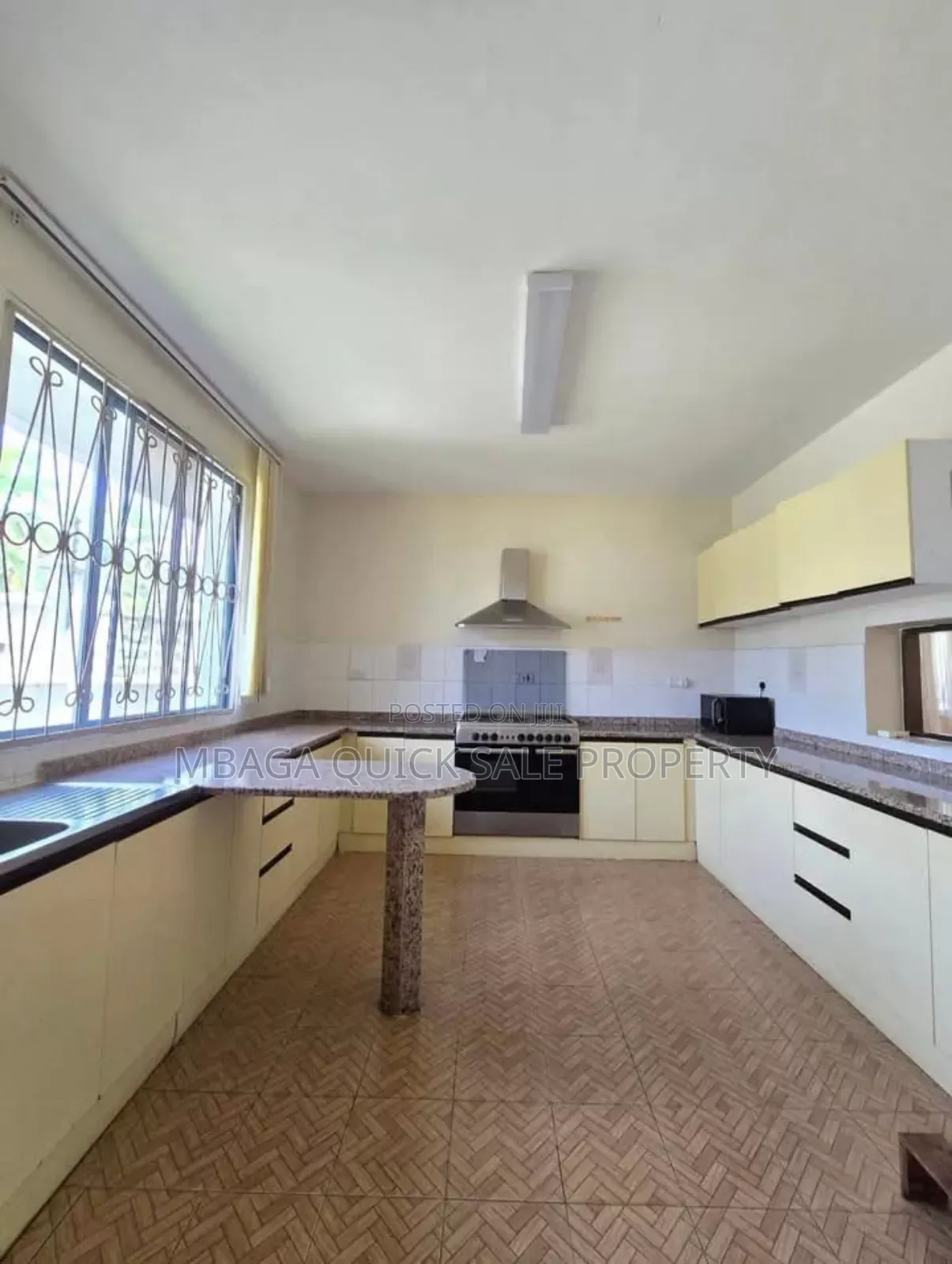 Furnished 3bdrm Villa in Masaki for rent