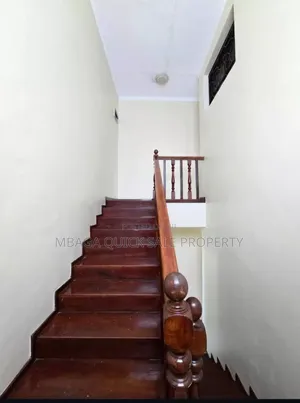 Furnished 3bdrm Villa in Masaki for rent