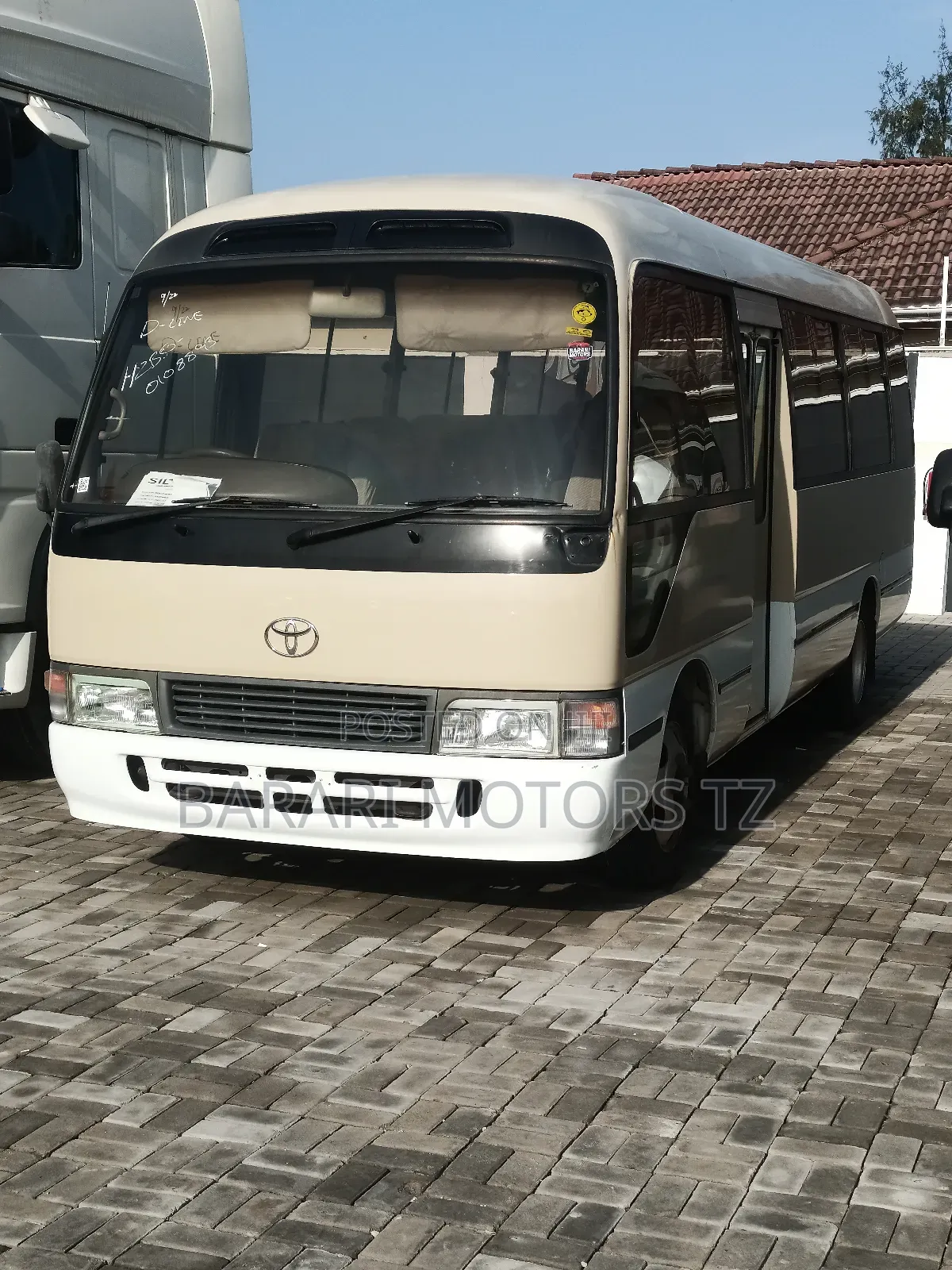 Toyota Coaster 1999 Beige