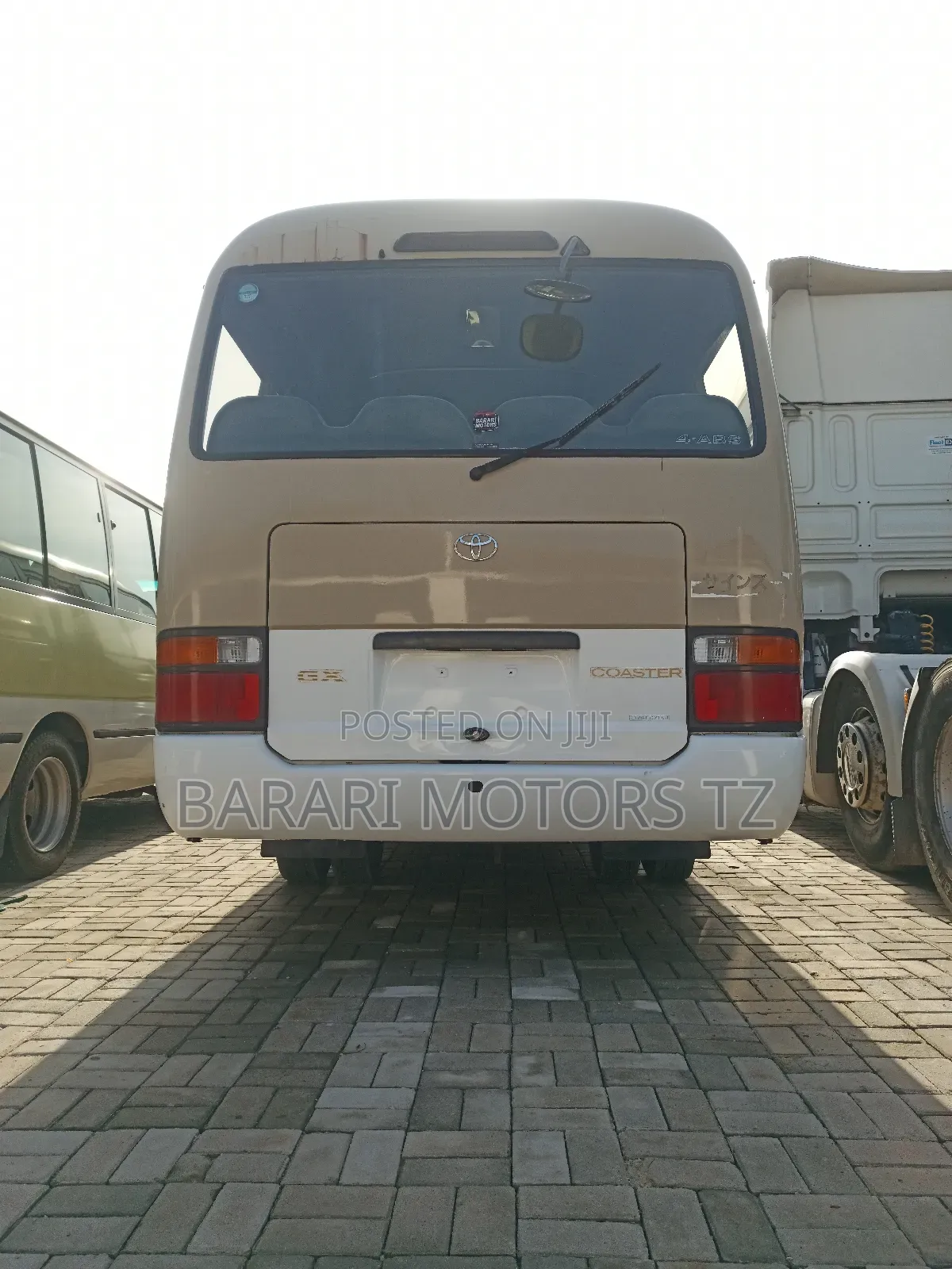 Toyota Coaster 1999 Beige