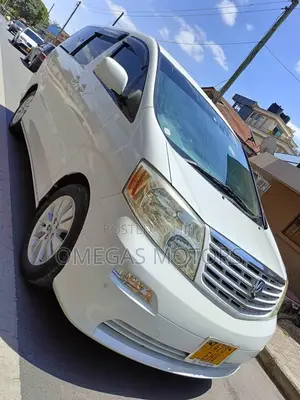 Toyota Alphard 2.4 Petrol FWD 2005 White