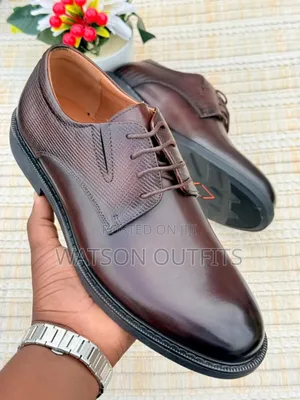 Men's Leather Shoes Consistently Very Trending