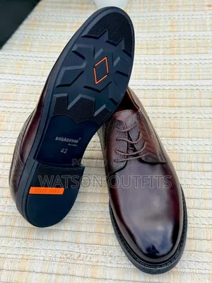 Men's Leather Shoes Consistently Very Trending