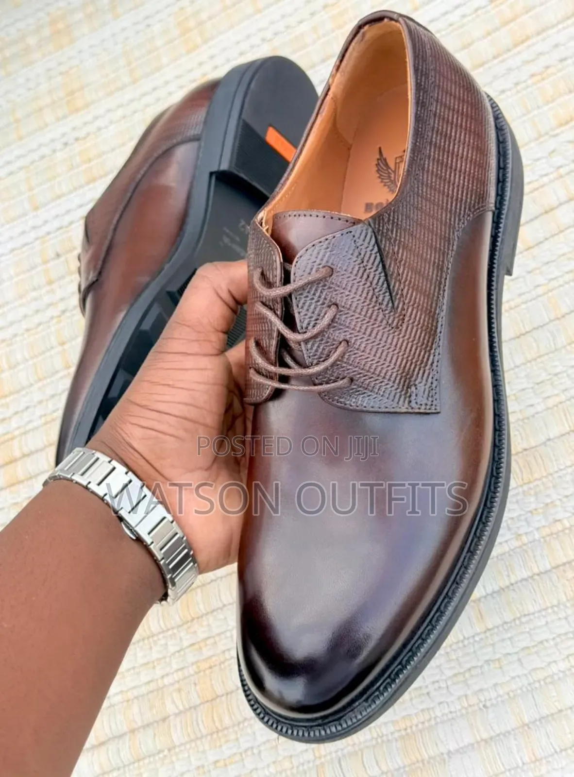 Men's Leather Shoes Consistently Very Trending