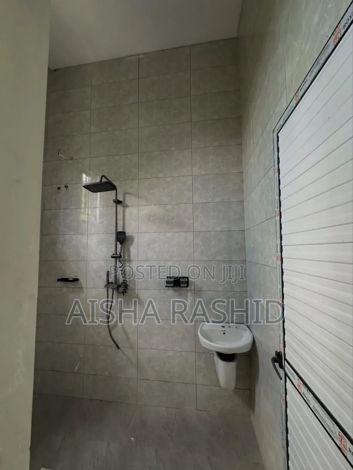 3bdrm House in Goba for sale