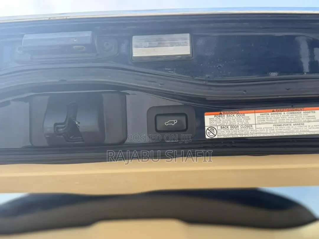 Toyota Land Cruiser 4.5 V8 VXR 2019 Blue