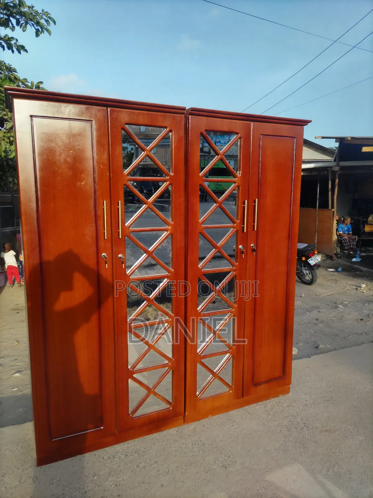 Kabati La Nguo Milango Mi Nne