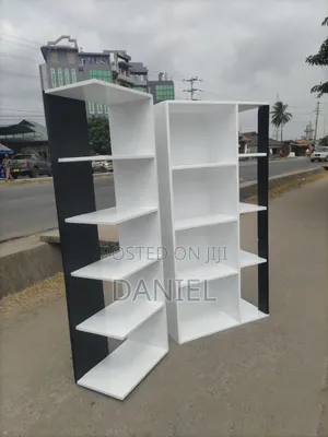 Shelving Unit Za Viatu Na Pochi