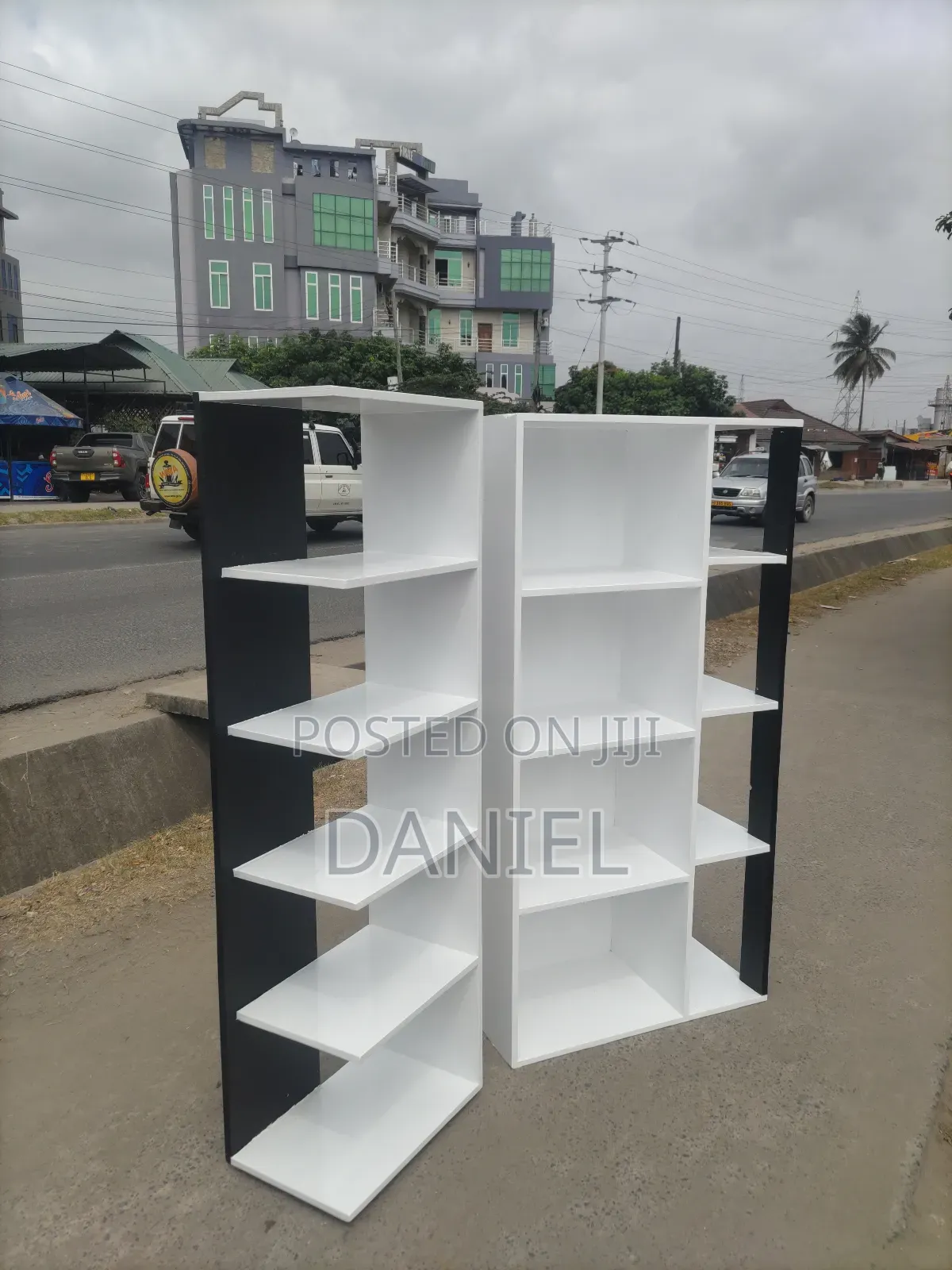 Shelving Unit Za Viatu Na Pochi
