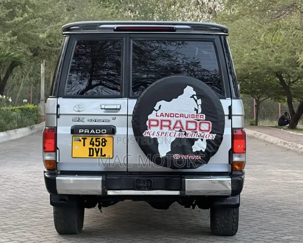 Toyota Land Cruiser Prado 1995 Silver