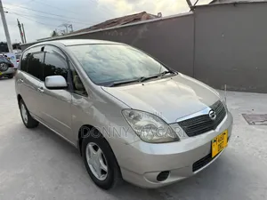 Toyota Corolla Spacio 1.5 X 2005 Gold