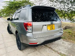Subaru Forester 2011 Silver