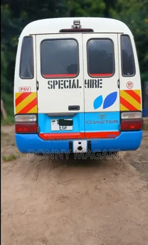 Toyota Coaster 2004 White