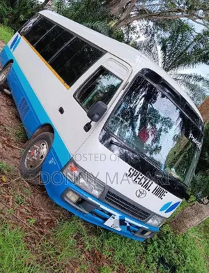 Toyota Coaster 2004 White