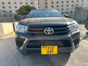 Toyota Hilux 2.4 Diesel 2020 Gray