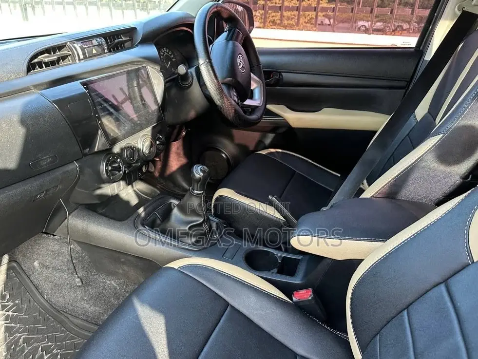 Toyota Hilux 2.4 Diesel 2020 Gray