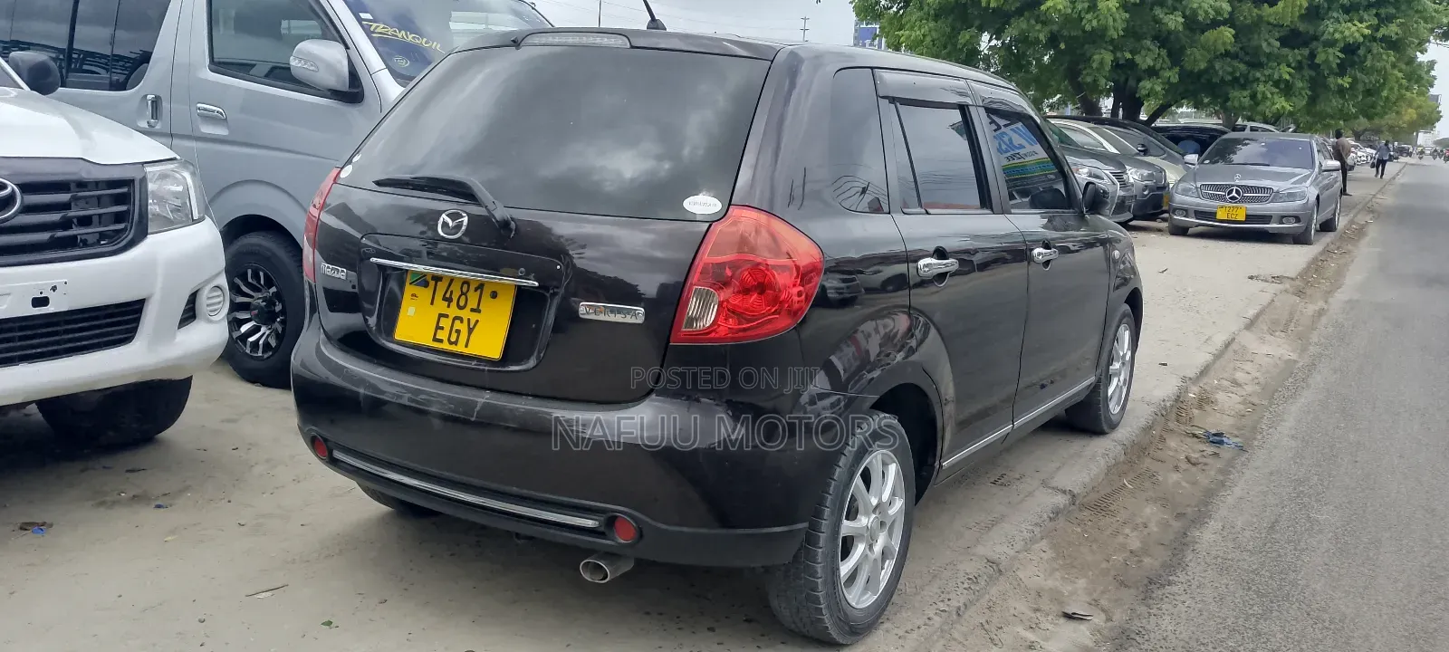 Mazda Verisa 2010 Black