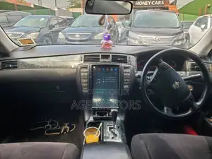 Toyota Crown 2004 Black