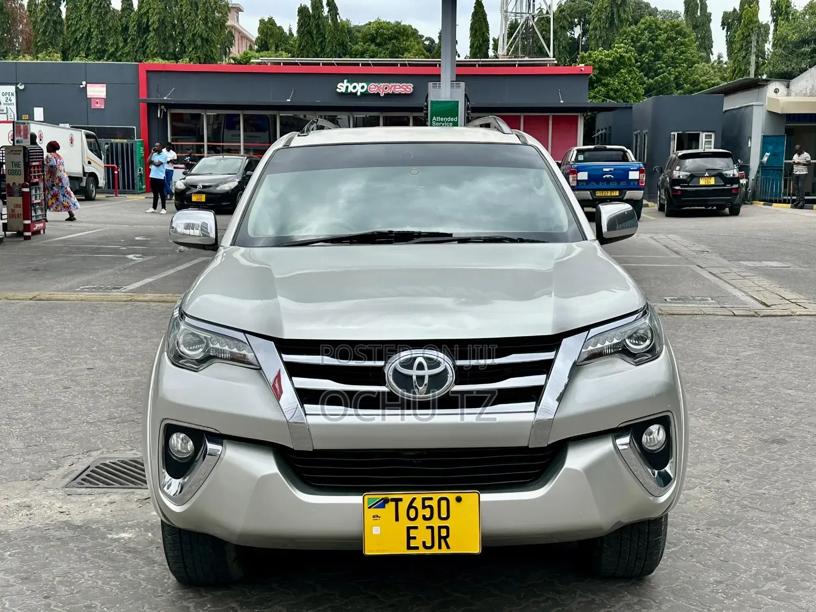 Toyota Fortuner 2005 Silver