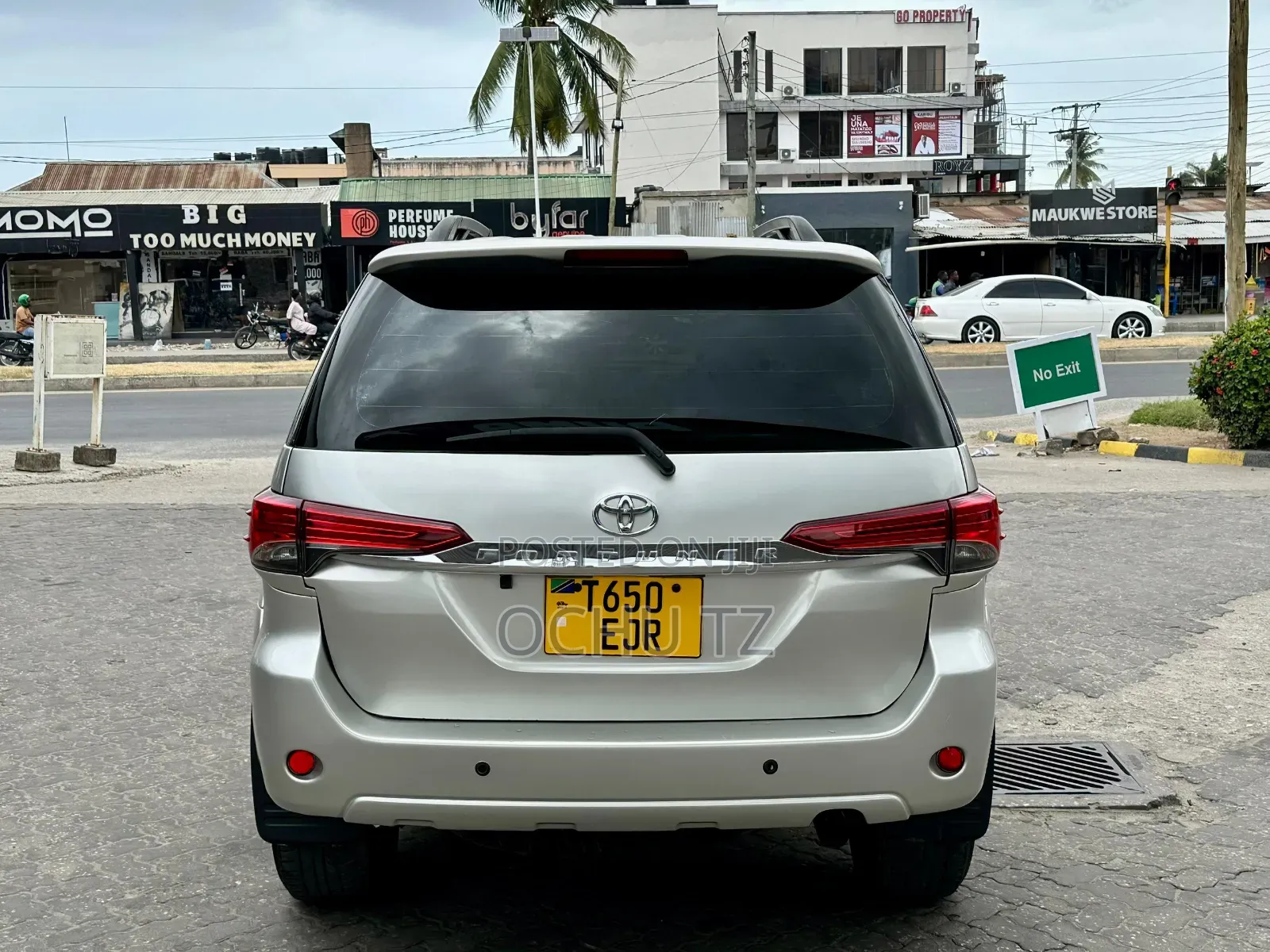 Toyota Fortuner 2005 Silver